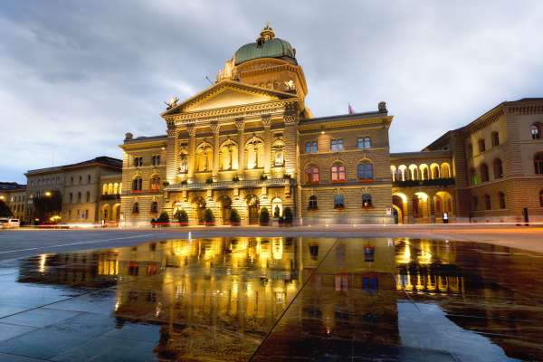 The-Parliament-Building-in-Bern-Switzerland