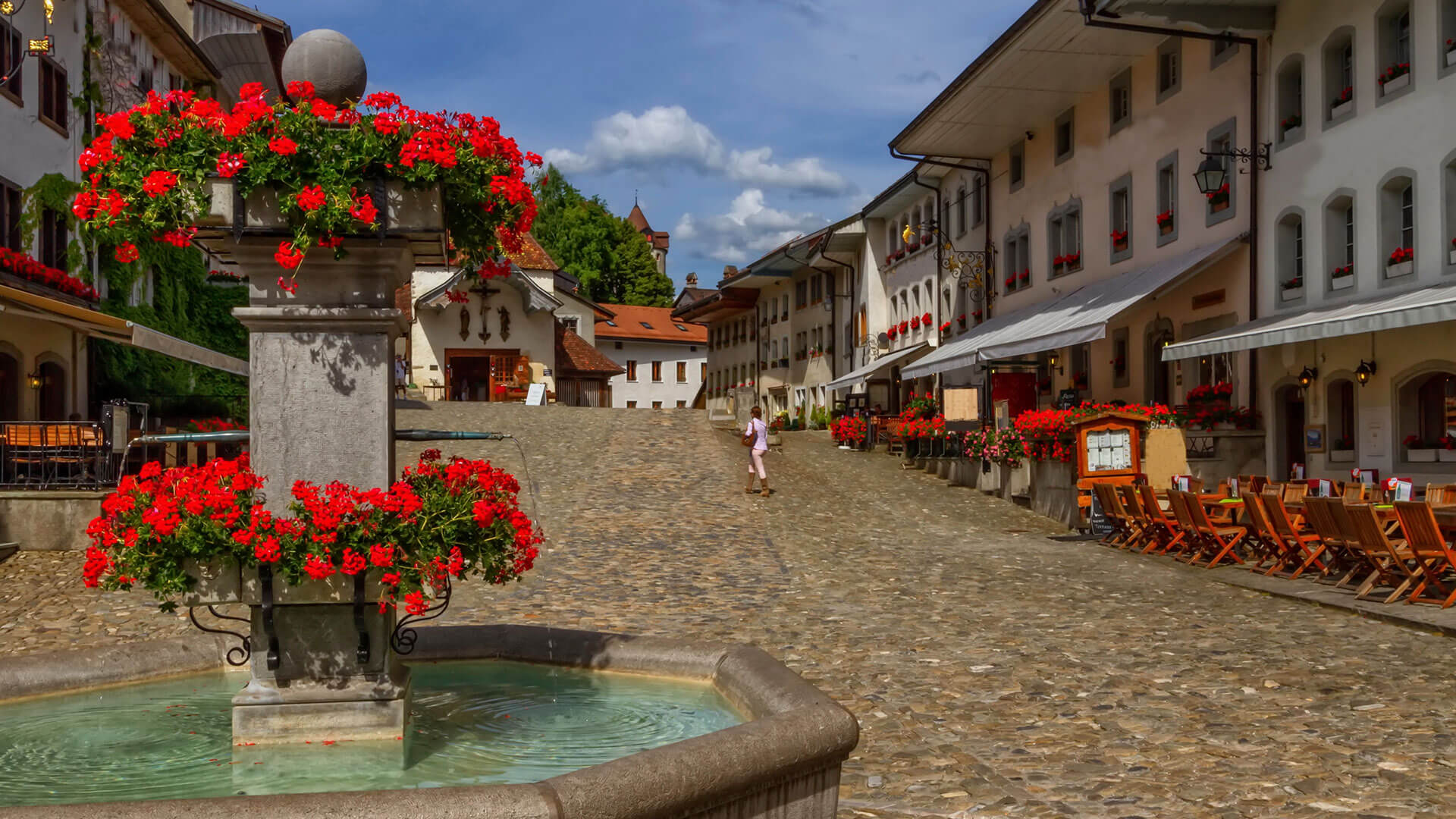 Old-Town-of-Gruyeres-Switzerland