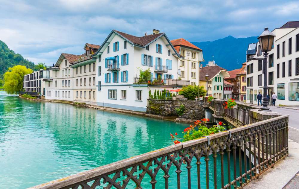 Lake-Thun-in-Interlaken-Switzerland