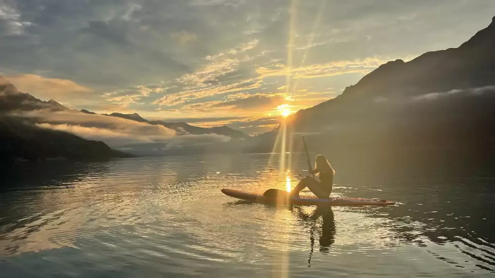 Sunset SUP, Lake Brienz