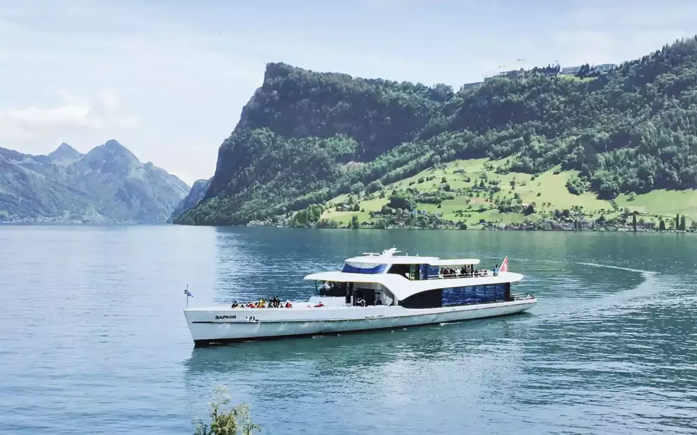 cruise-on-lake-lucerne