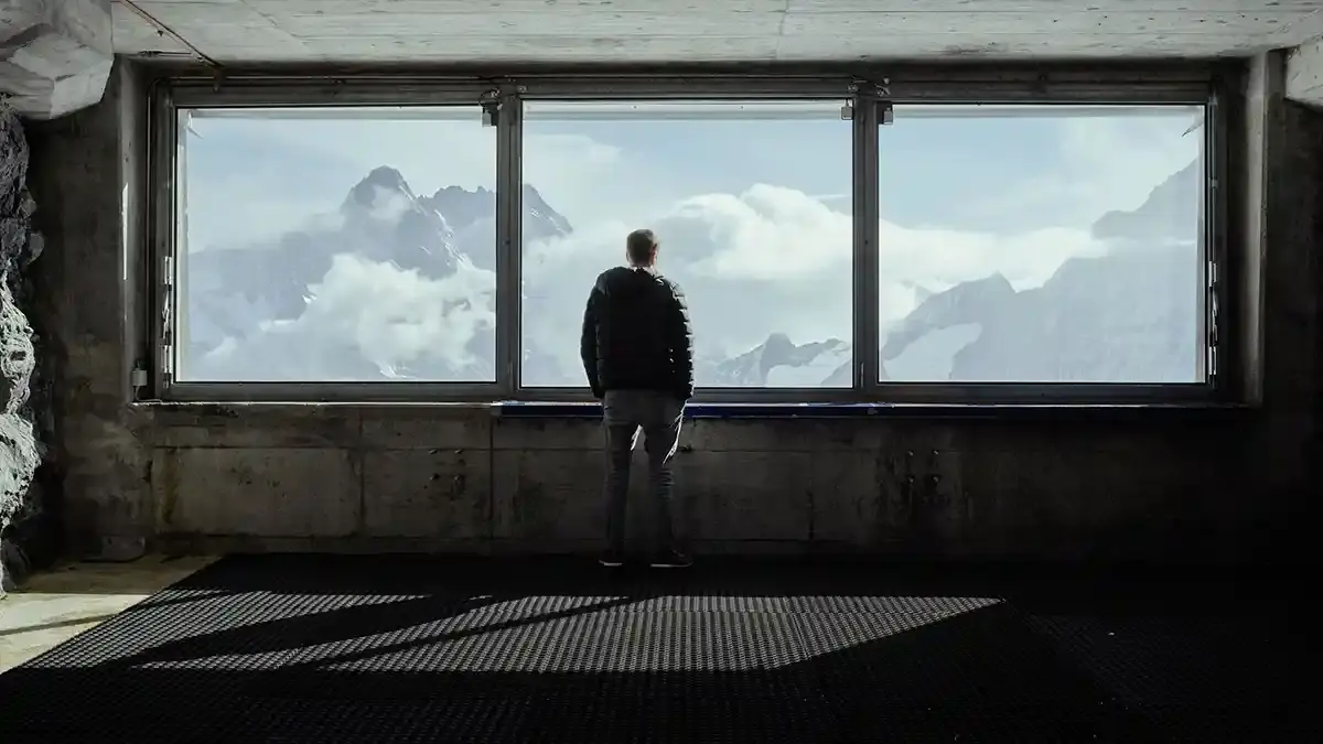 Jungfraujoch Station Eismeer