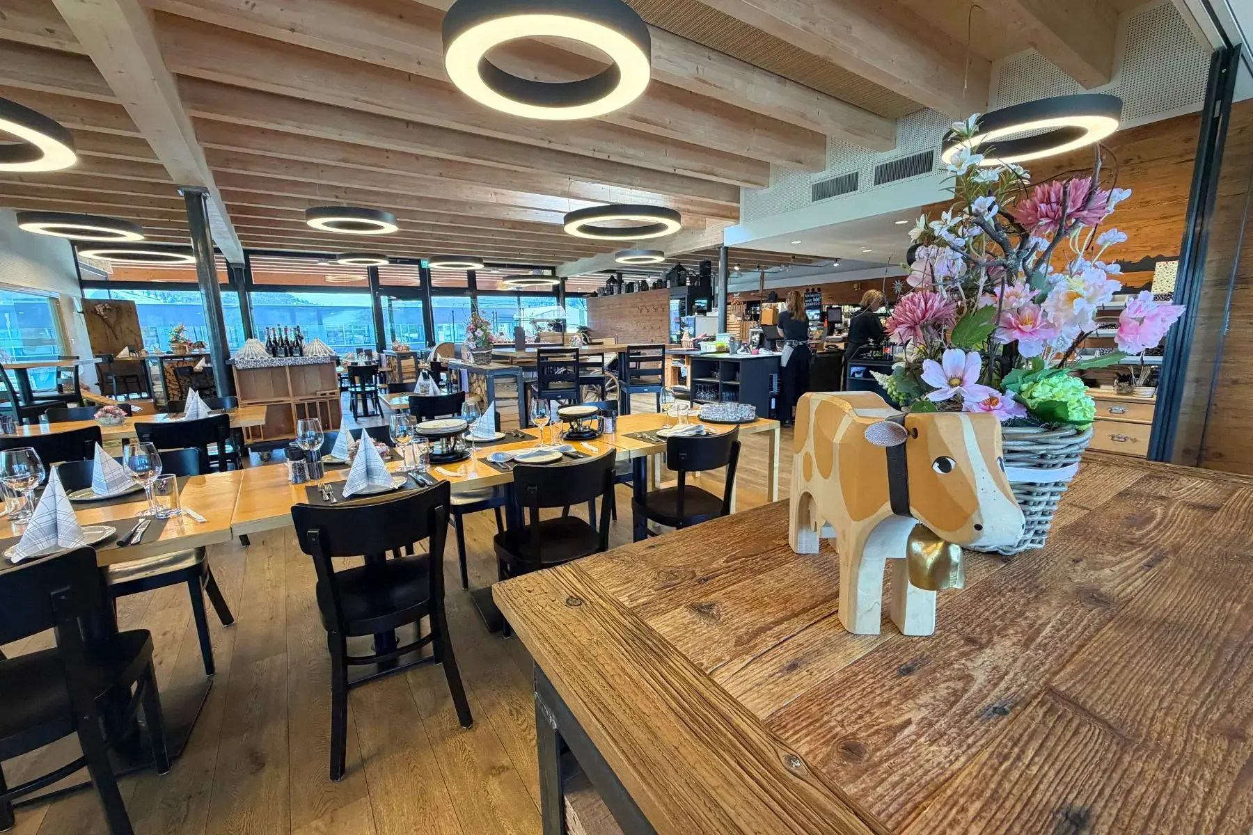 restaurant