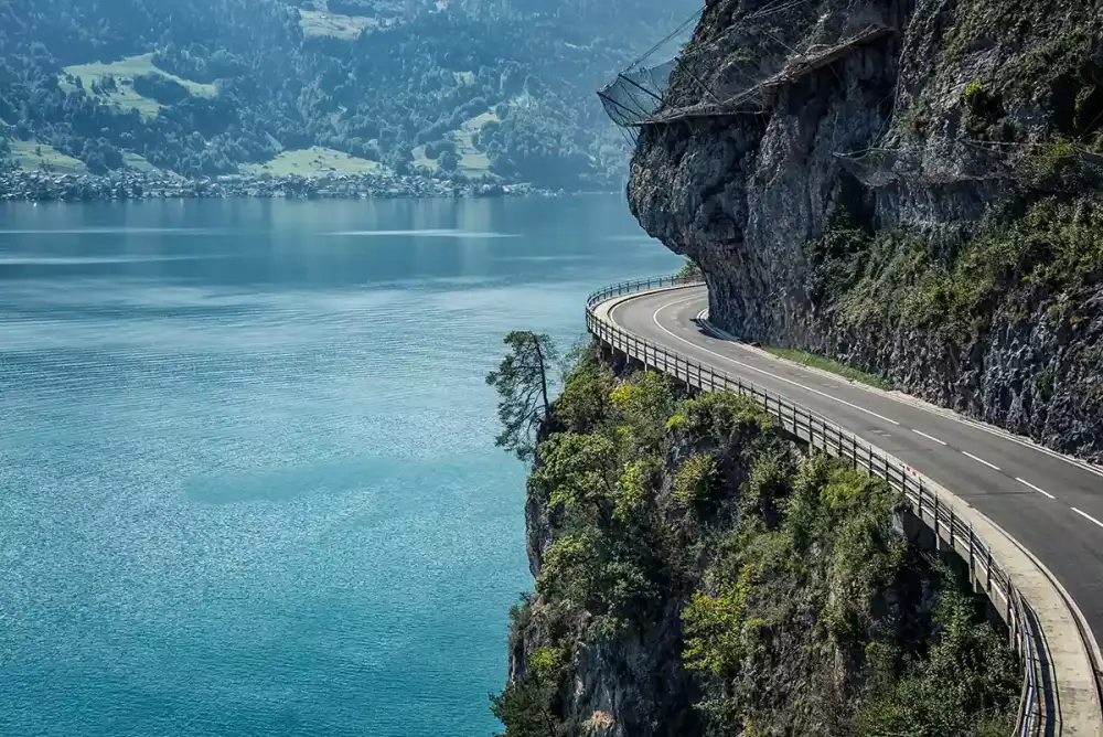 road-built-in-the-cliff-near-lake-lucerne